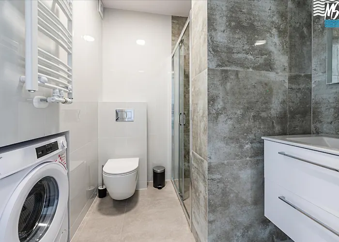 Chwarzno Xvi * غدينيا